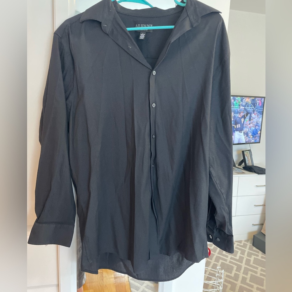 Alfani Mens L black dress shirt.